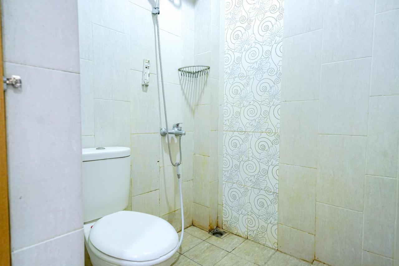 Reddoorz @ Avros Guest House Medan Bagian luar foto